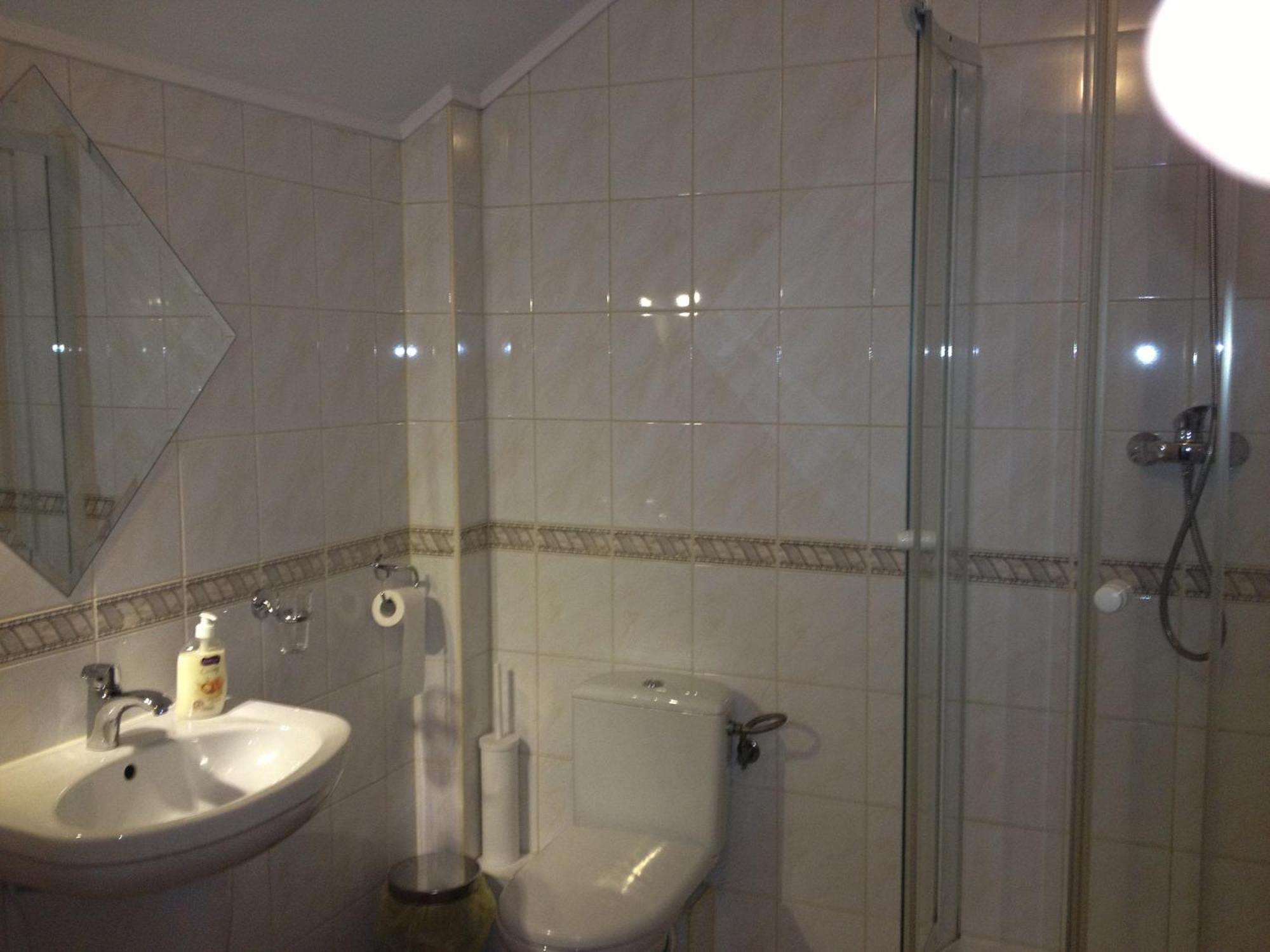 Laura Bed & Breakfast Belchatow Phòng bức ảnh