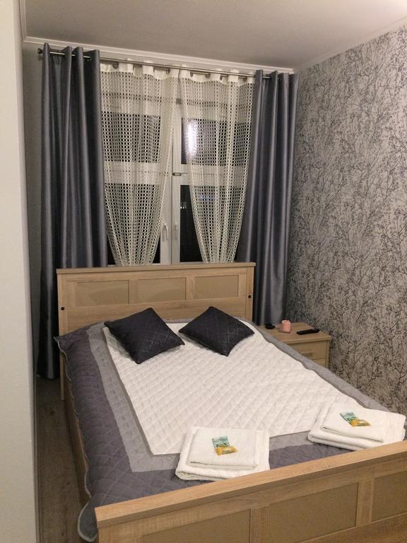 Laura Bed & Breakfast Belchatow Ngoại thất bức ảnh