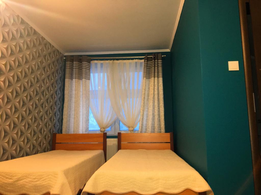 Laura Bed & Breakfast Belchatow Ngoại thất bức ảnh